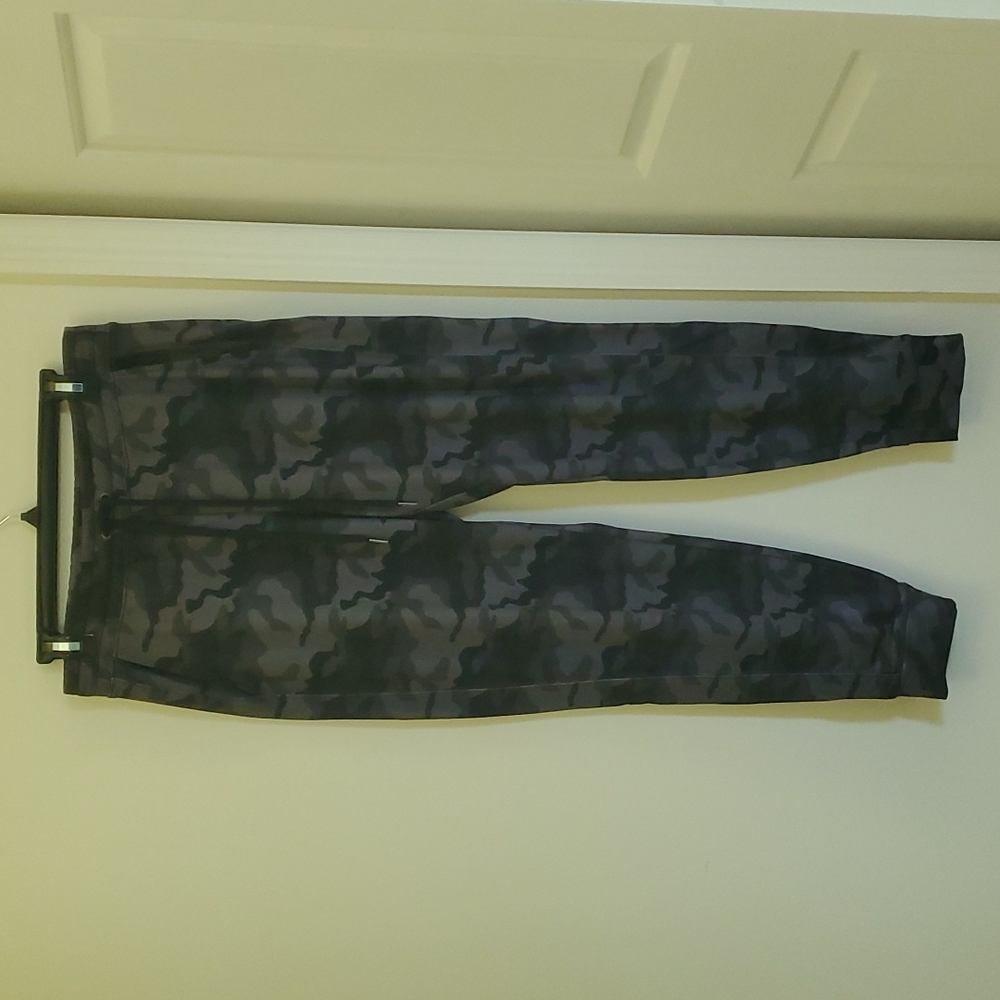 American eagle grey joggers. Medium